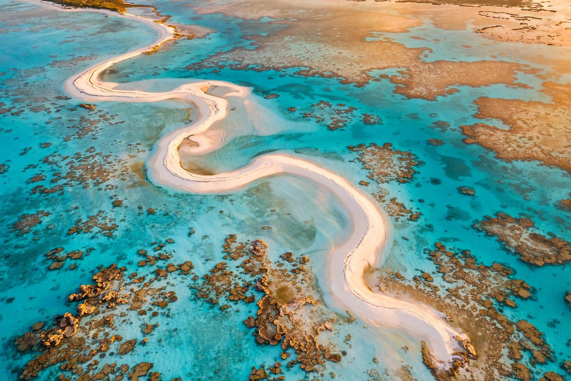 Private jet charter to Bahamas