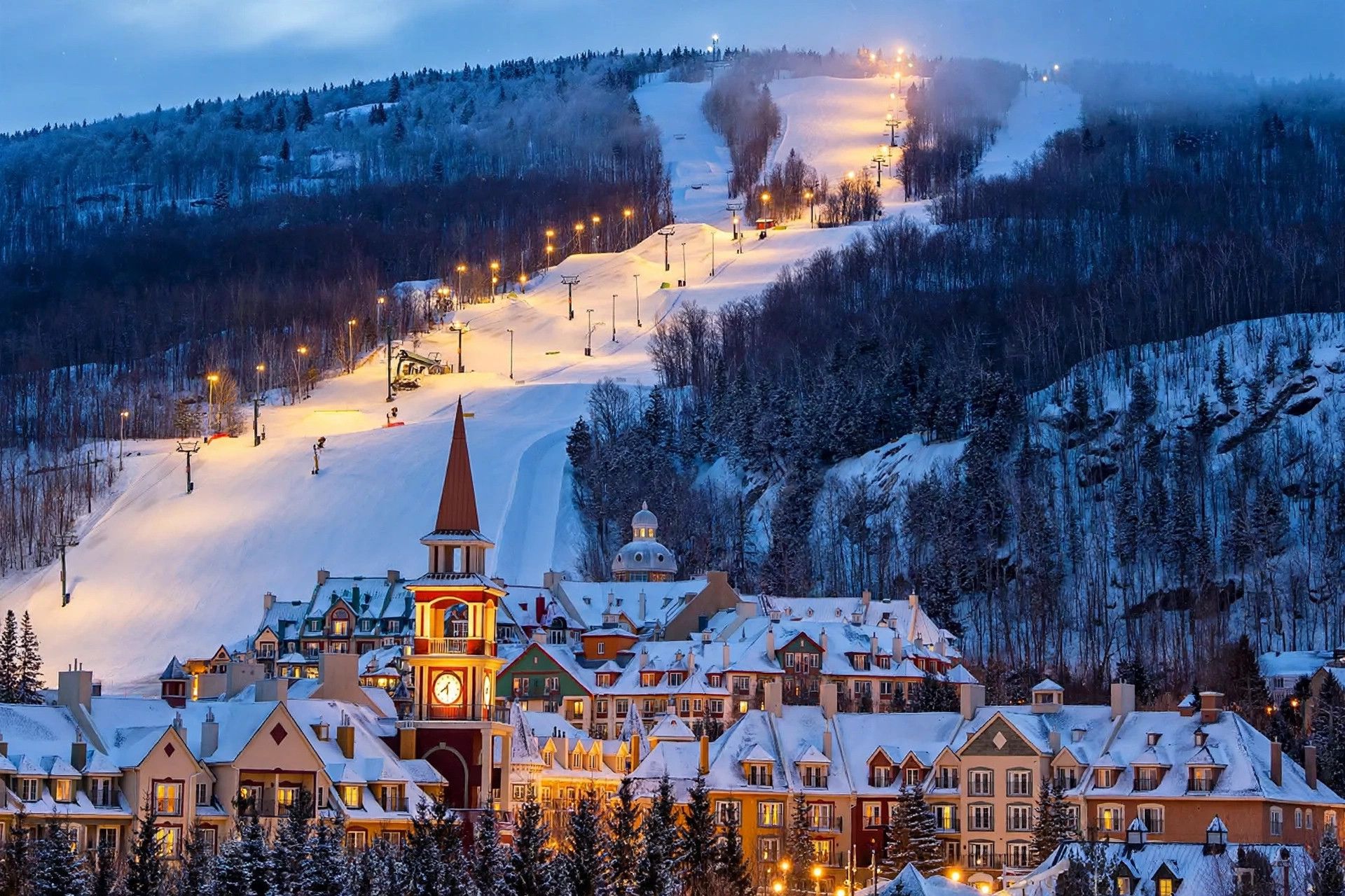 Private jet charter to Mont-Tremblant
